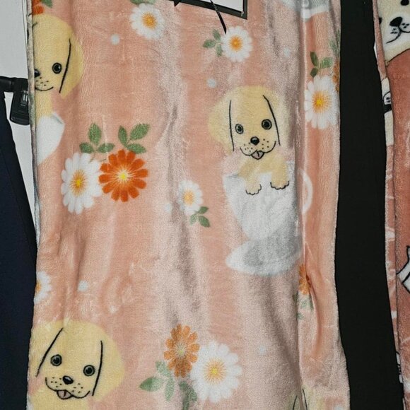 NEW!!! Pickle and dot blanket - Picture 4 of 4